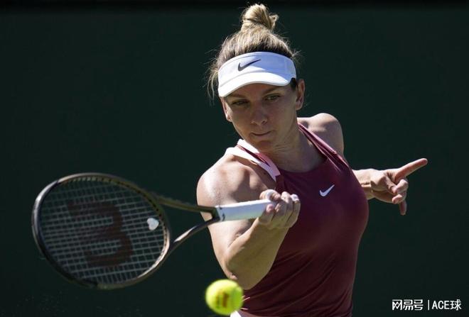 舞台上展现 舞台上展现